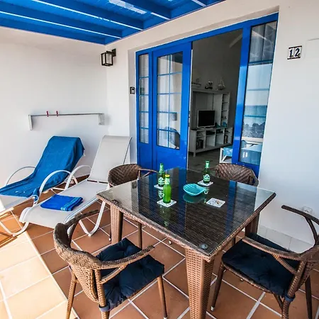 Seashell House On The Frontline Of The Ocean Apartament Punta Mujeres